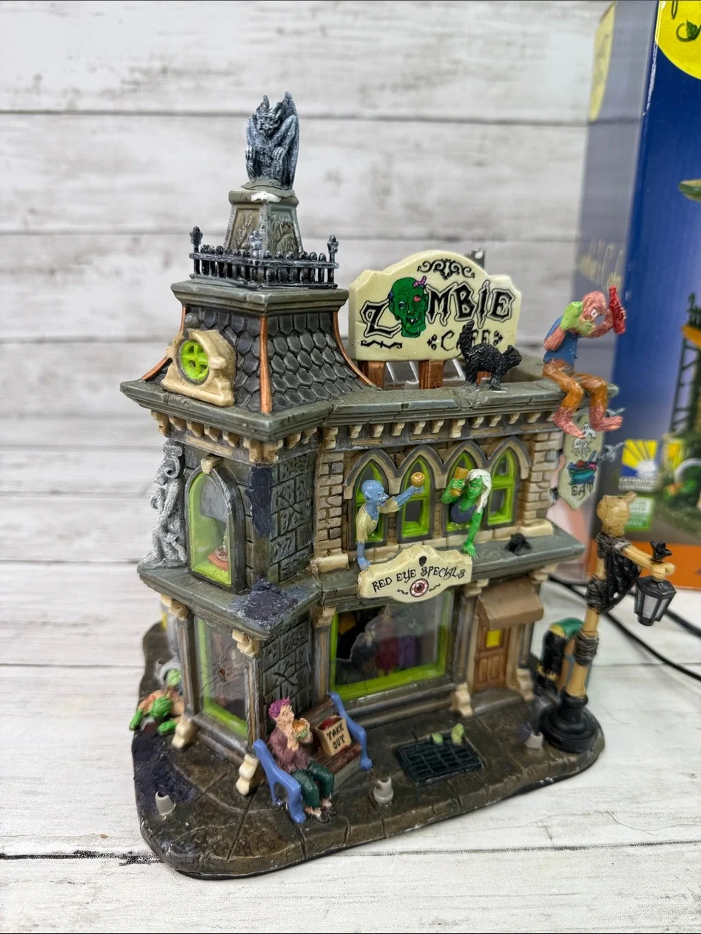 Lemax Spooky Town Halloween Zombie's Cafe Building & Box 65346 Zombie Cafe READ